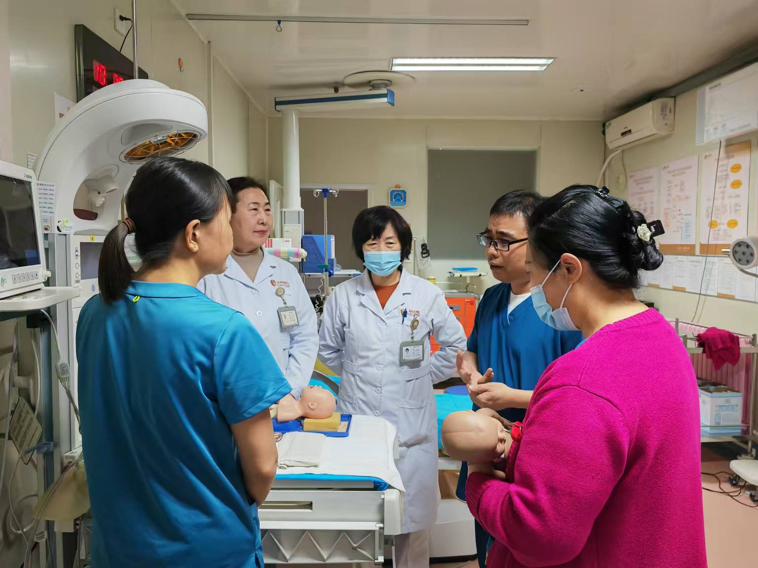 以练备战，护佑新生丨安琪开展新生儿