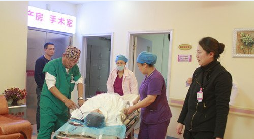 北京安琪妇产医院抢救成功